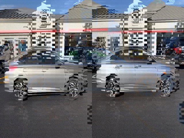 Used 2021 Honda Accord EX-L image 11