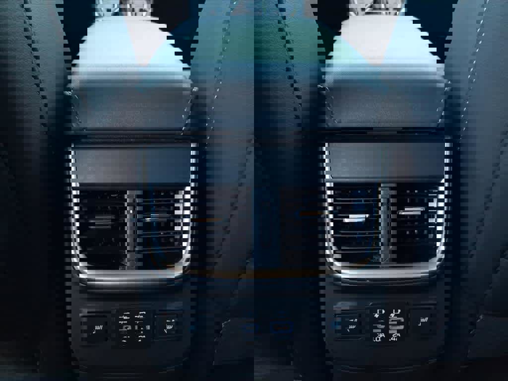 Certified 2023 Subaru Outback Limited image 34