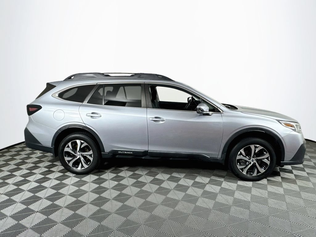Used 2022 Subaru Outback Limited AWD/4WD image 8