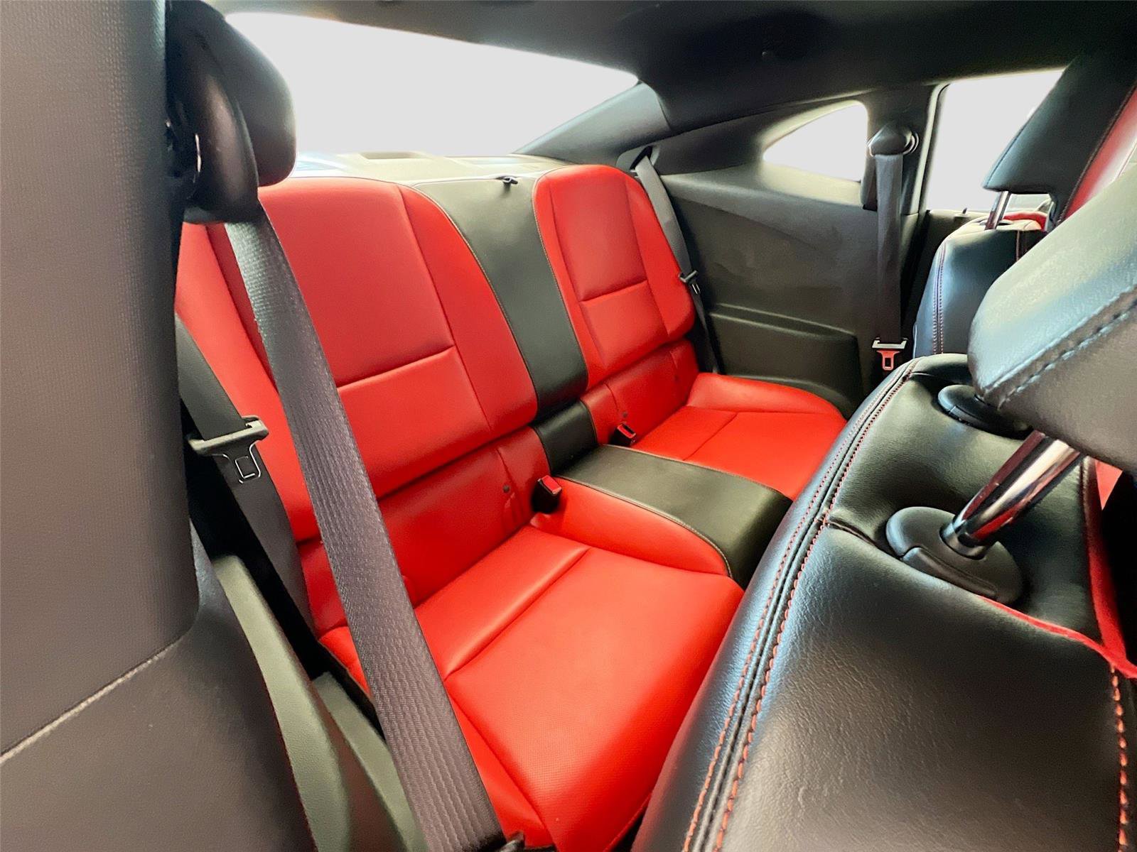 Used 2010 Chevrolet Camaro SS w/ LPO, Ground Effects Package RWD image 23