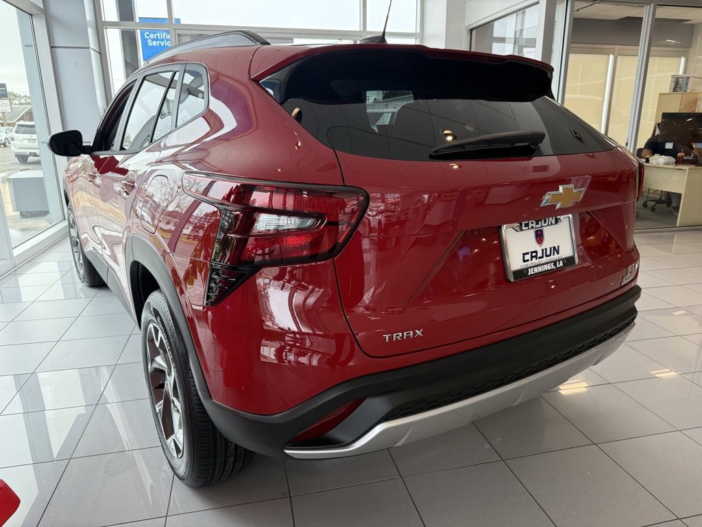 New 2026 Chevrolet Trax LT image 3