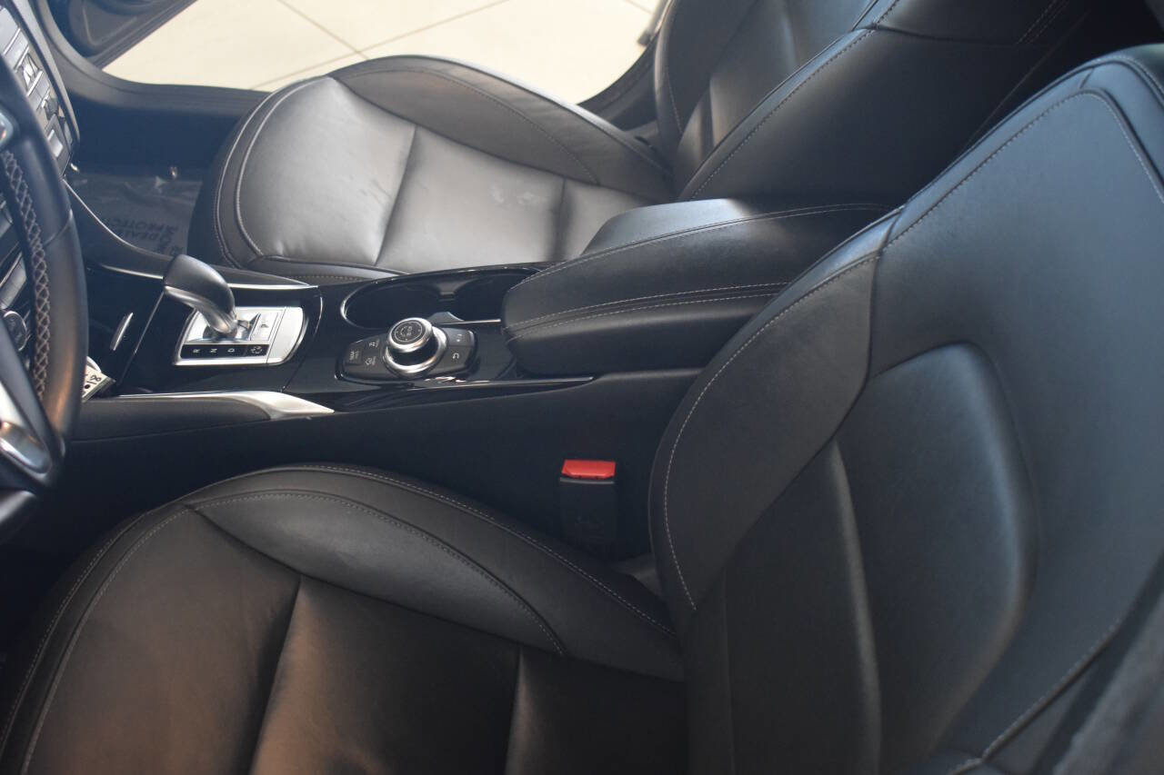 Used 2018 INFINITI QX30 Premium w/ Navigation Package image 49