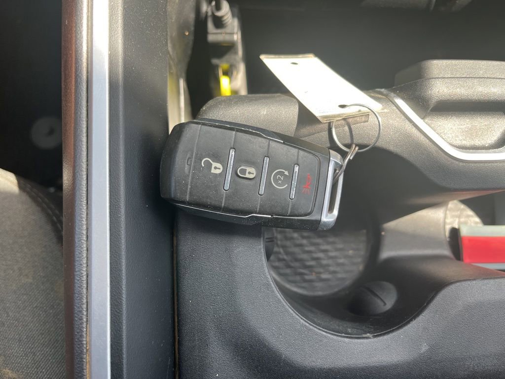 Used 2024 RAM 2500 Big Horn w/ Off Road Package image 32