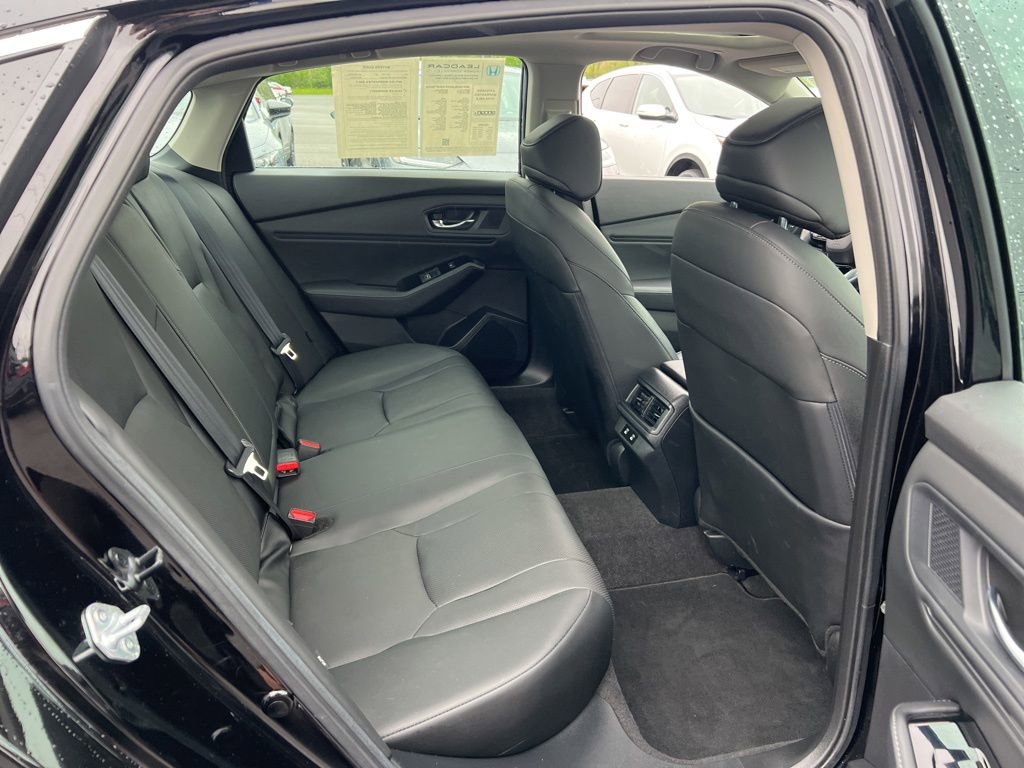Used 2023 Honda Accord Touring image 25