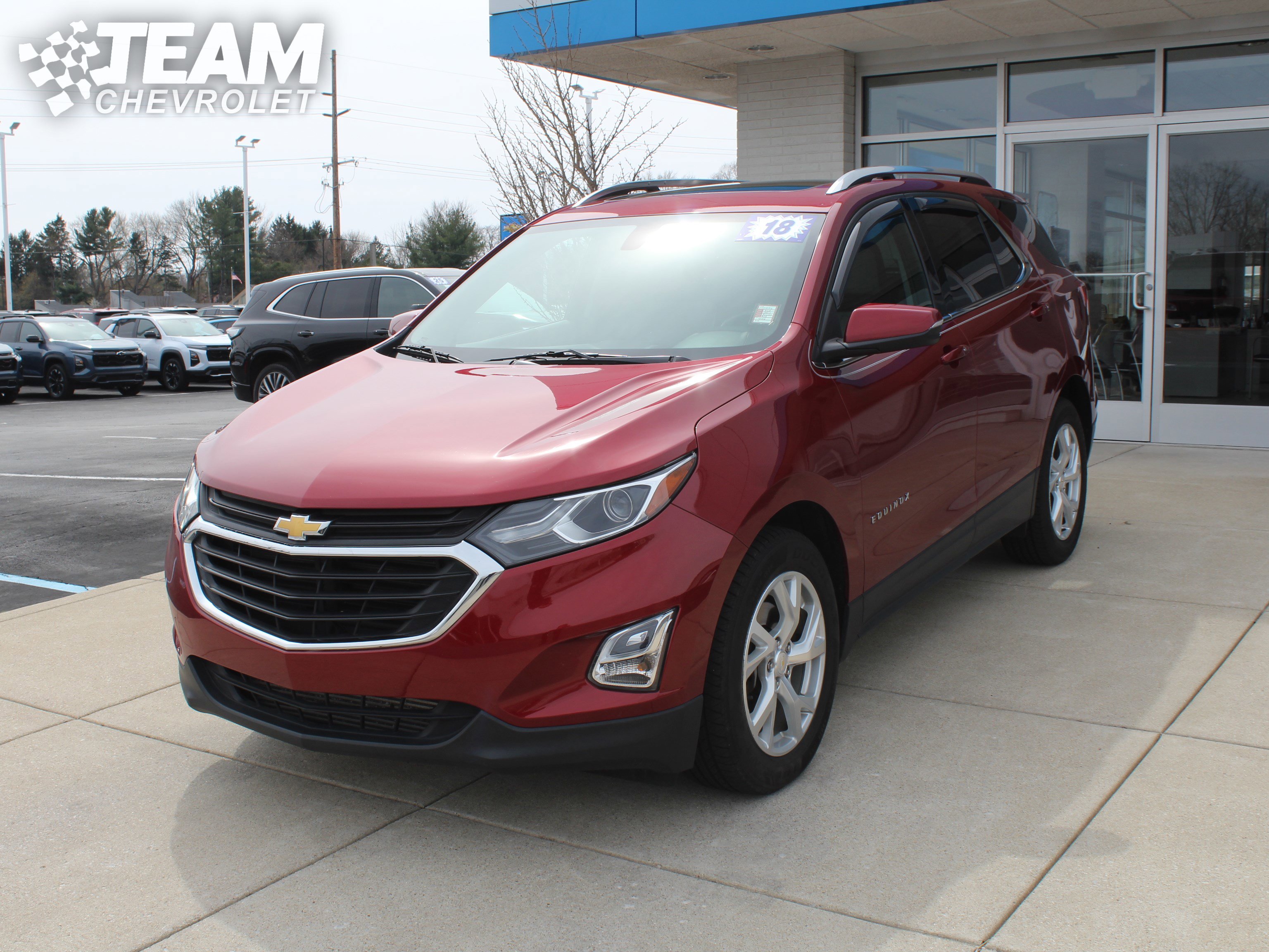 Used 2018 Chevrolet Equinox LT w/ Sun & Infotainment Package image 8
