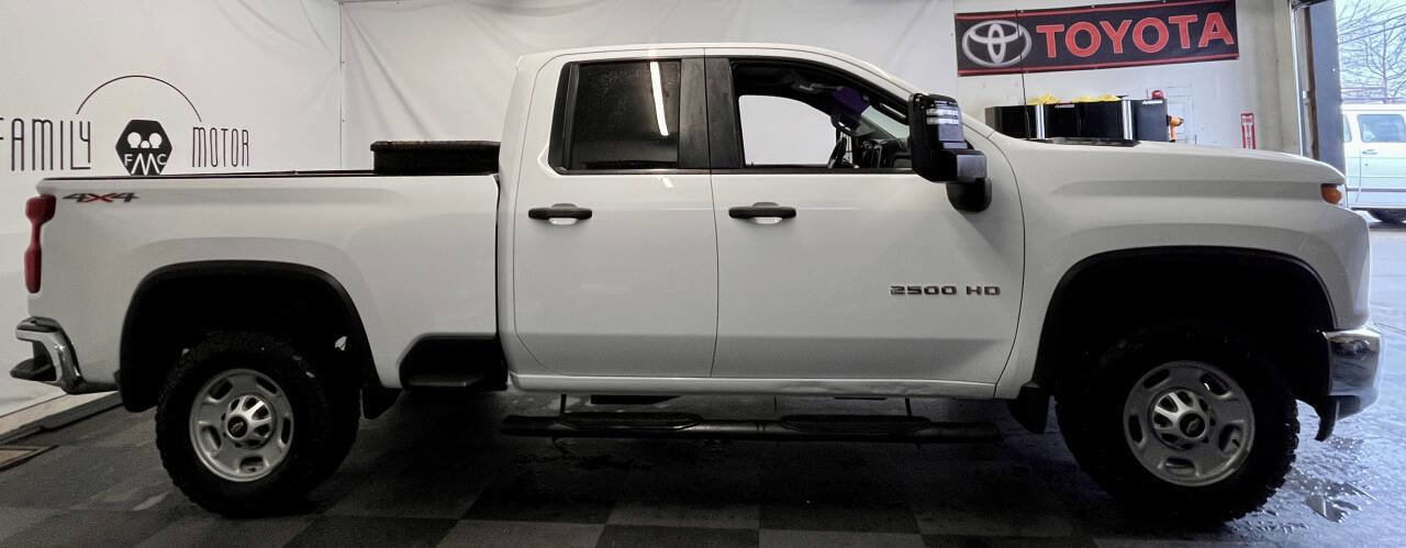 Used 2020 Chevrolet Silverado 2500 W/T w/ WT Safety Package AWD/4WD image 2
