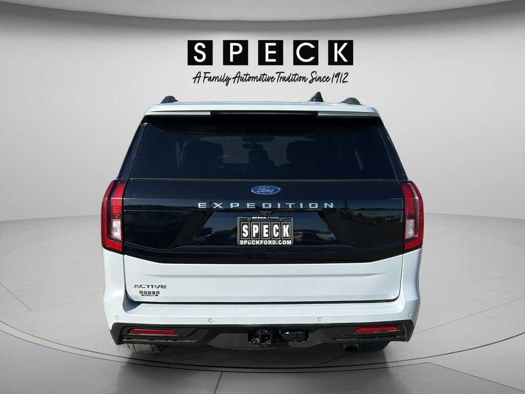 Used 2025 Ford Expedition Active AWD/4WD image 4