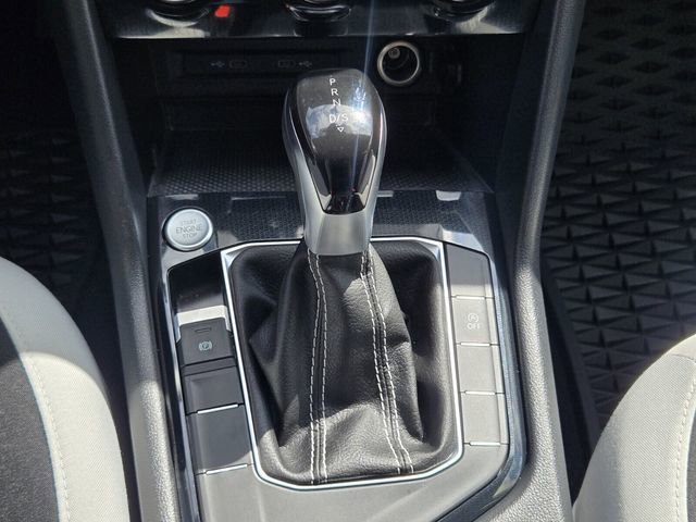 Certified 2025 Volkswagen Taos S image 19