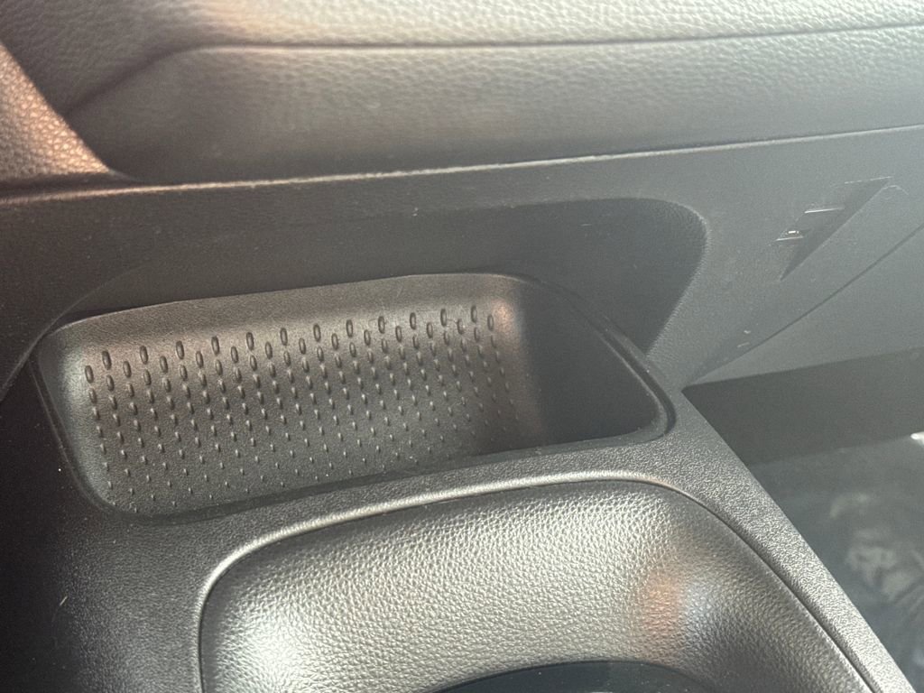 Used 2021 Toyota Corolla LE image 23