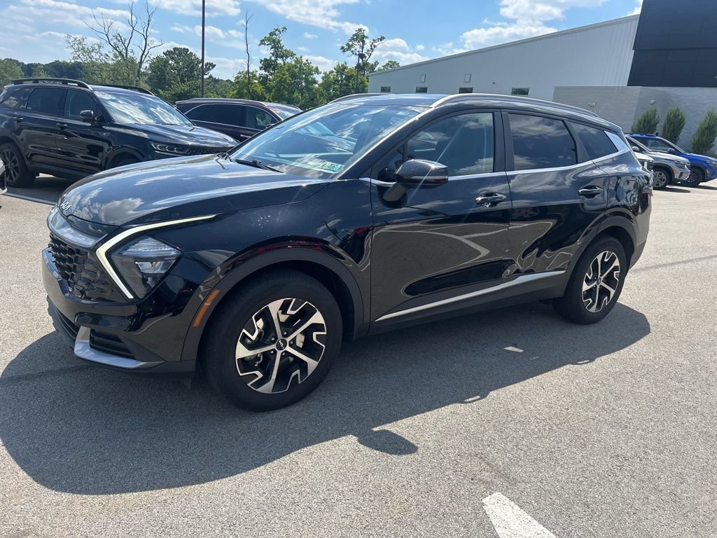 Certified 2023 Kia Sportage EX AWD/4WD image 3