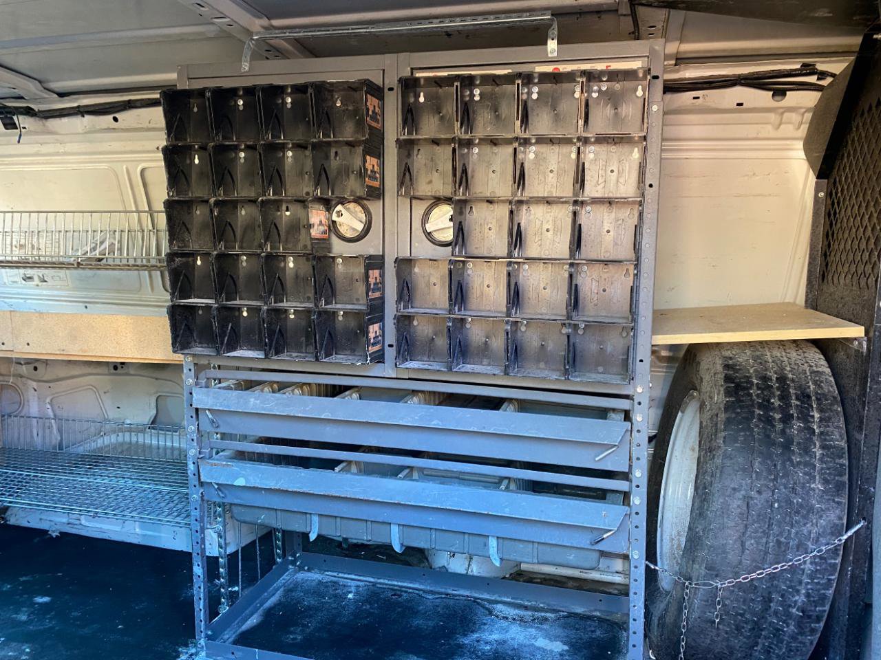 Used 2010 Ford E-250 and Econoline 250 image 26