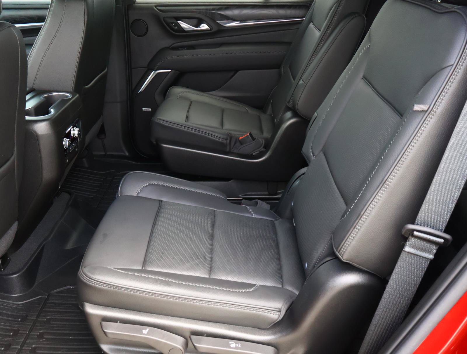 Used 2021 GMC Yukon Denali w/ Denali Premium Package RWD image 25