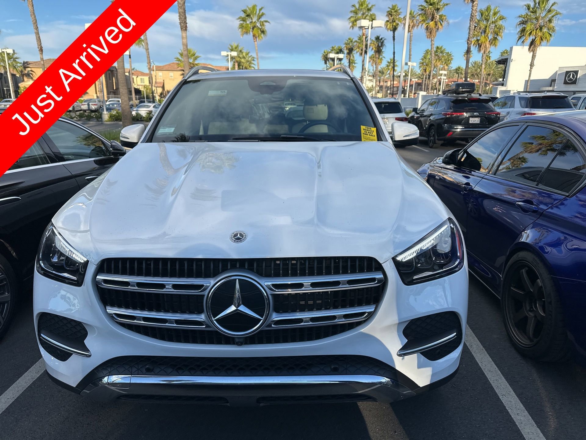 Used 2025 Mercedes-Benz GLE 350 4MATIC image 2