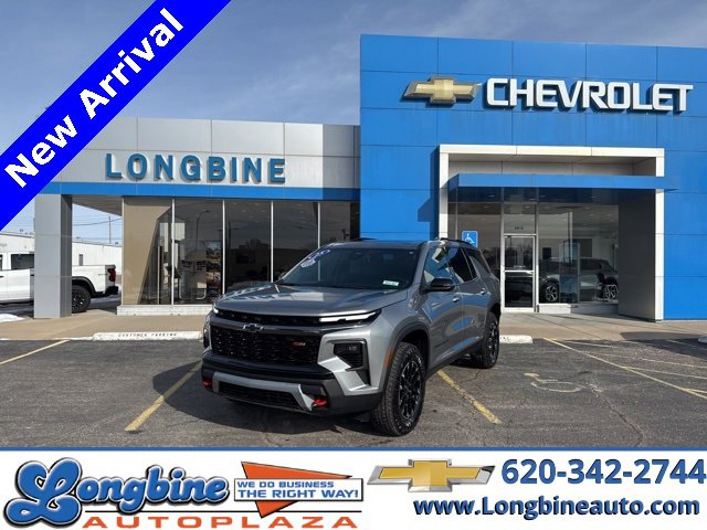 Used 2025 Chevrolet Traverse Z71 w/ Driver Confidence Package image 1