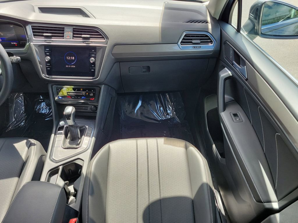 Used 2023 Volkswagen Tiguan SE image 14