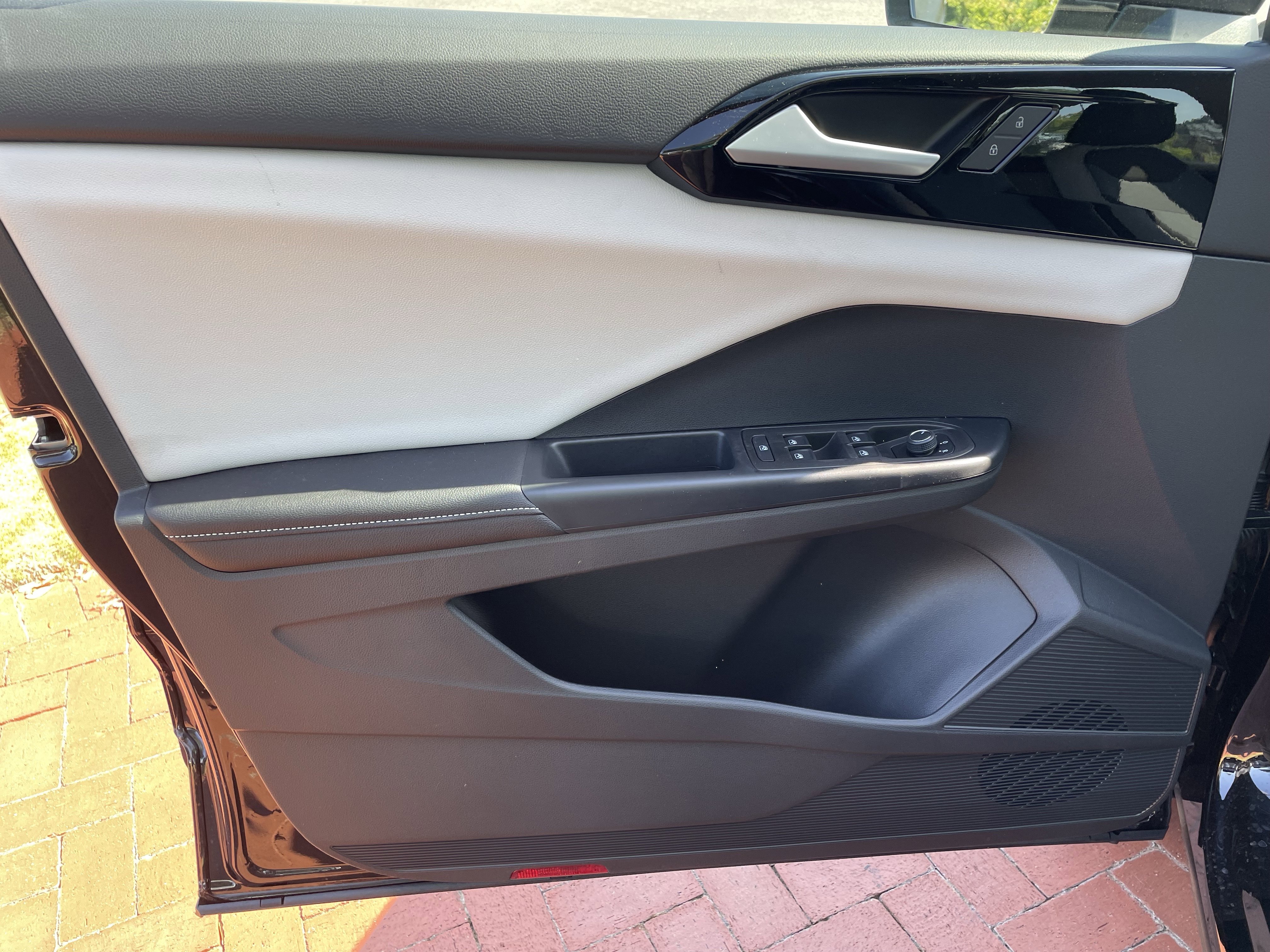 New 2026 Volkswagen Taos S FWD image 12
