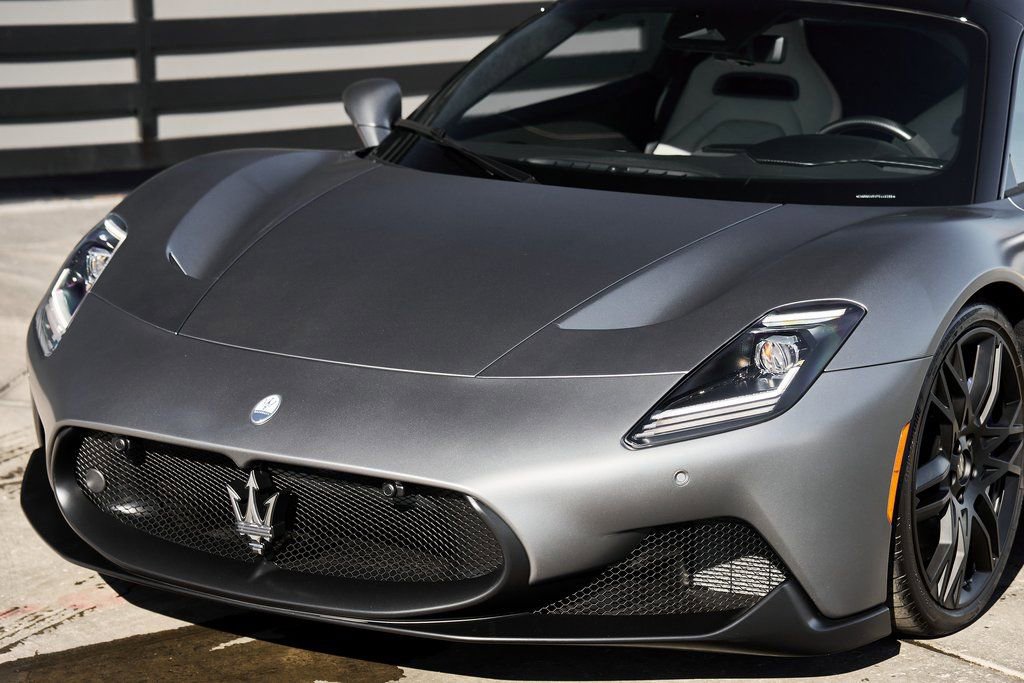 Used 2023 Maserati MC20 Spyder image 6