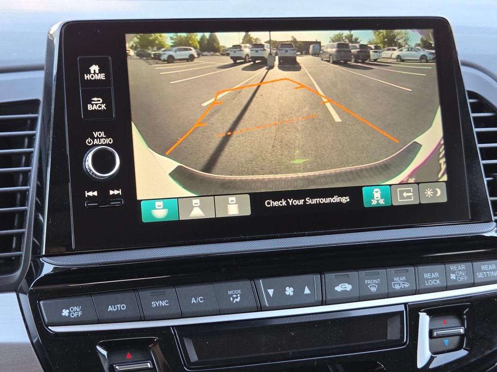 New 2026 Honda Odyssey Touring image 16