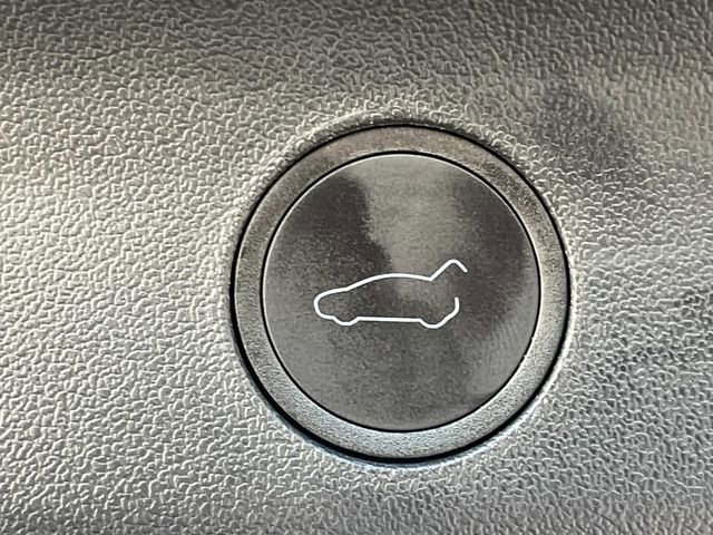 Used 2023 Tesla Model Y Performance AWD/4WD image 22