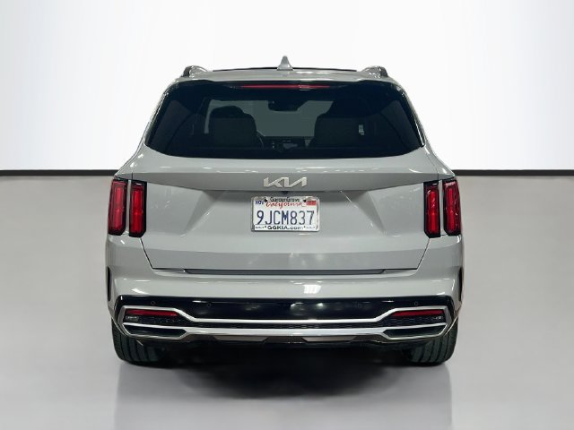 Certified 2023 Kia Sorento SX FWD image 6