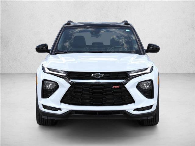 Used 2023 Chevrolet TrailBlazer RS w/ Technology Package FWD image 2