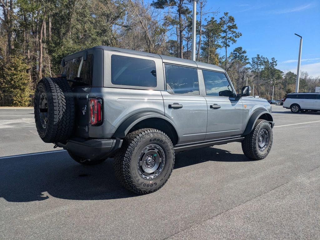 New 2025 Ford Bronco Badlands image 4