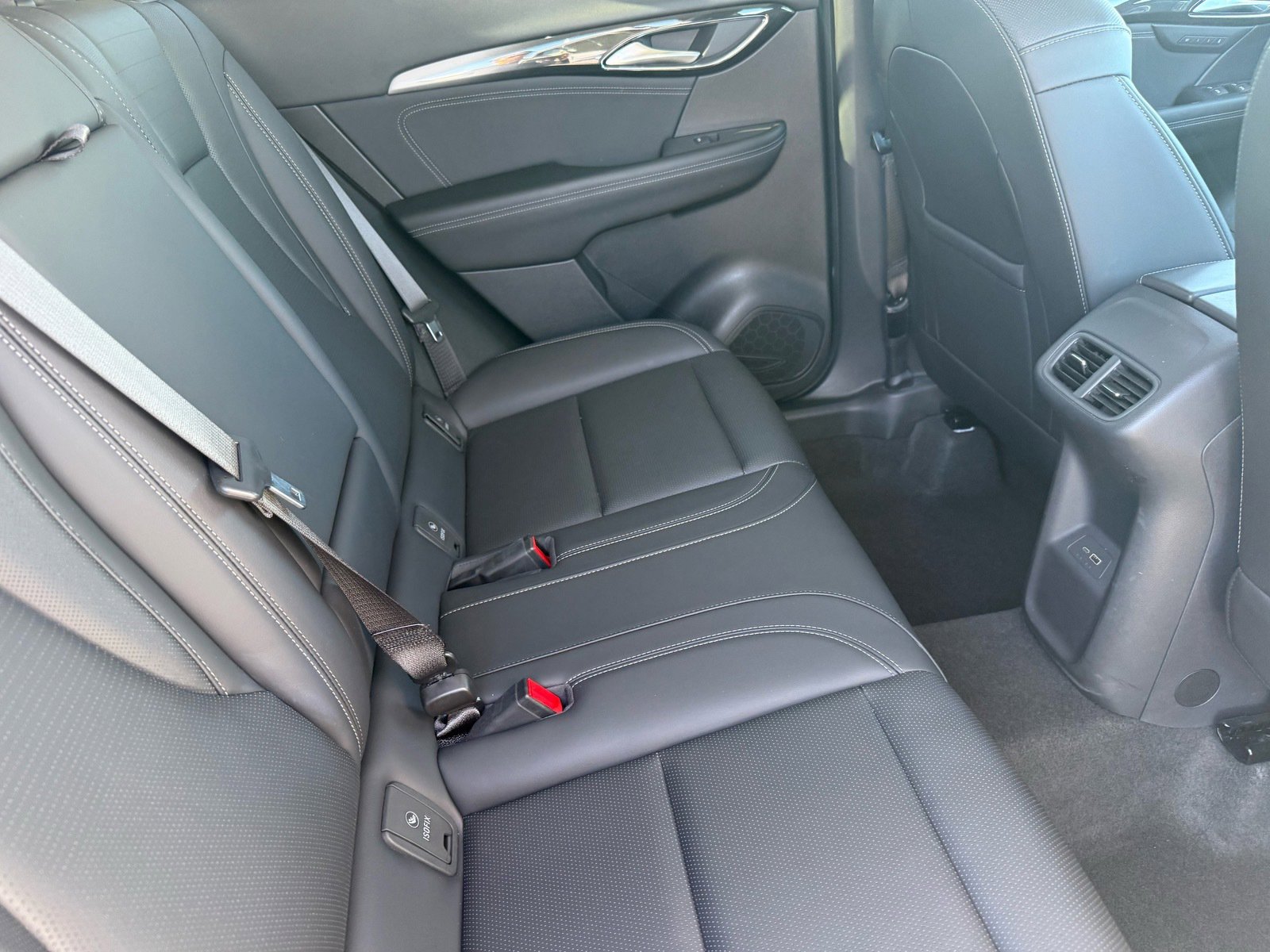 Used 2025 Buick Envision Preferred image 11