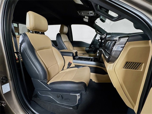 Used 2023 Ford F250 Lariat w/ Chrome Package image 26