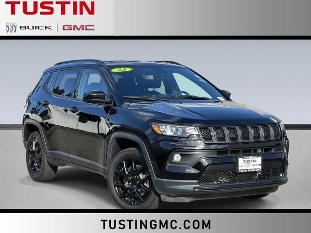 Used 2023 Jeep Compass Altitude