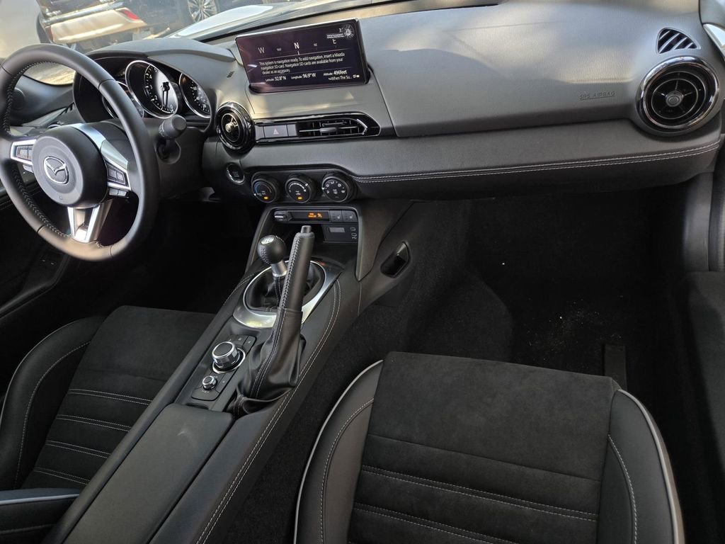 New 2025 MAZDA MX-5 Miata RF Club image 11