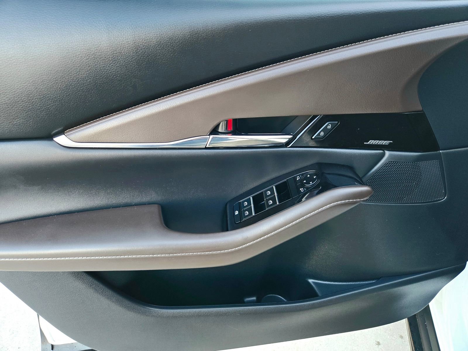 Used 2022 MAZDA CX-30 AWD 2.5 S w/ Premium Package image 30