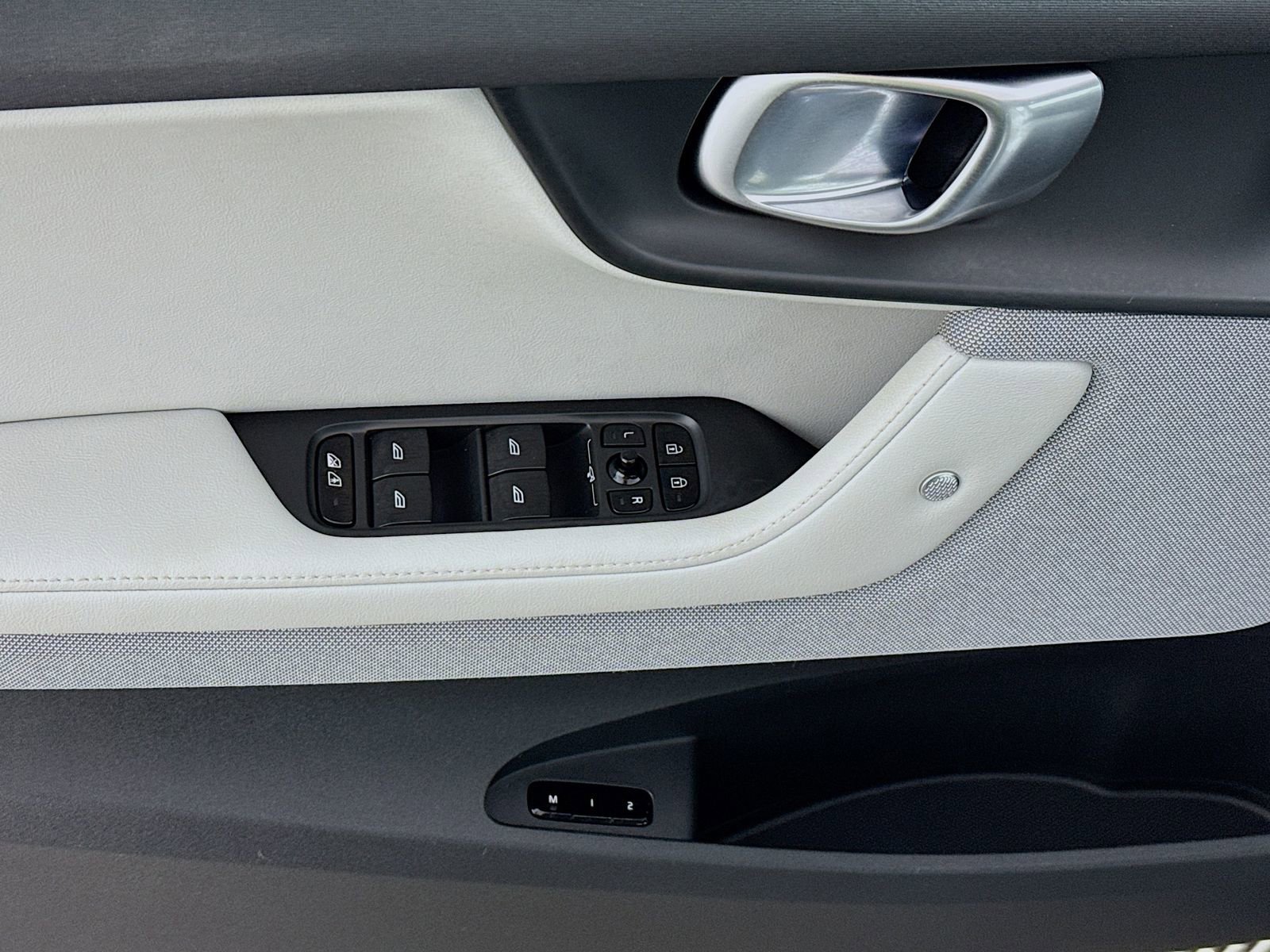 Used 2024 Polestar Polestar 2 image 14