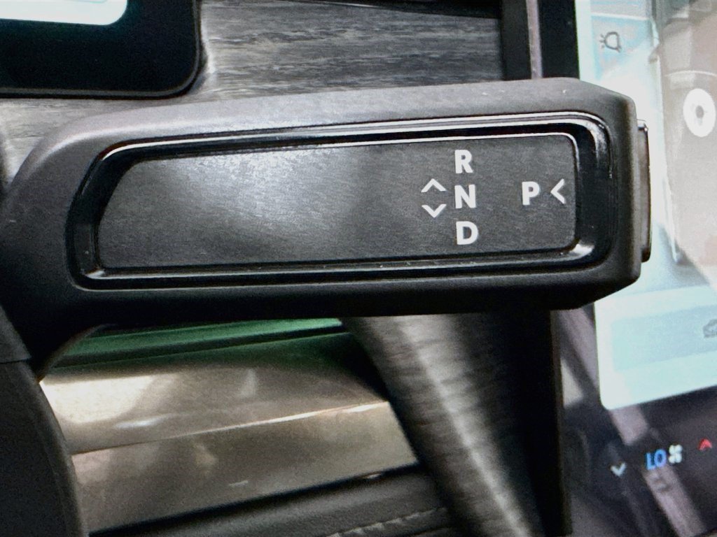 Used 2026 Rivian R1S Adventure Dual AWD/4WD image 19