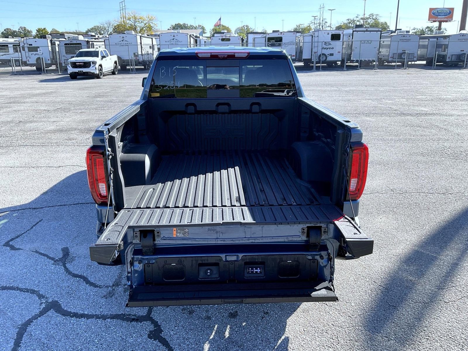 New 2026 GMC Sierra 1500 Denali Ultimate image 22