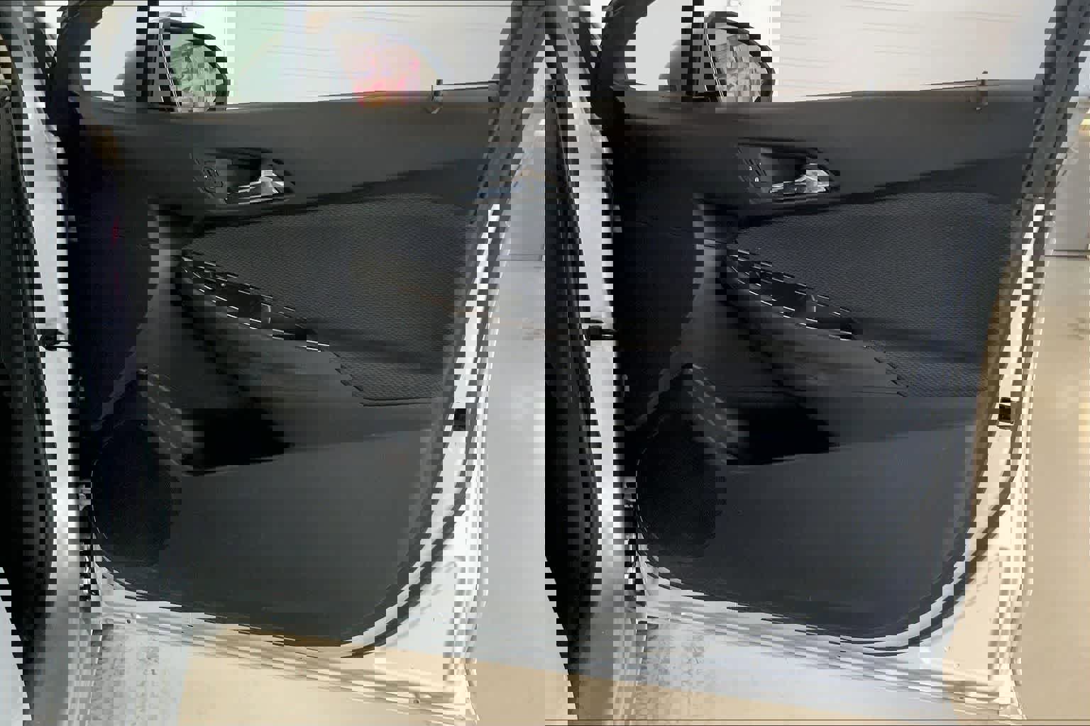 Used 2017 Chevrolet Cruze LS image 26