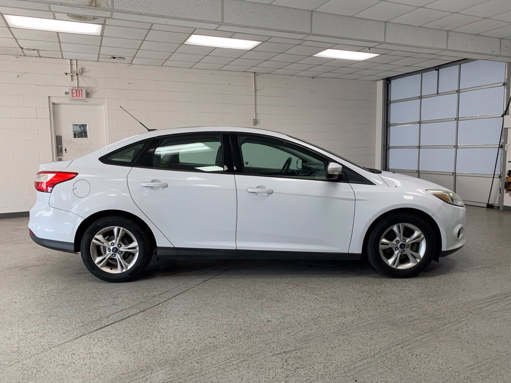 Used 2013 Ford Focus SE FWD image 7
