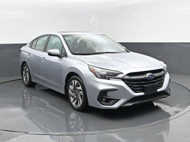 Used 2025 Subaru Legacy Limited image 3