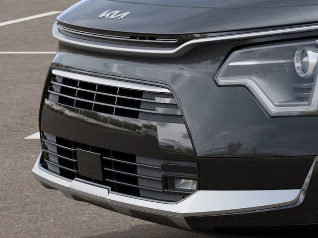 Used 2024 Kia Niro EX Touring image 12