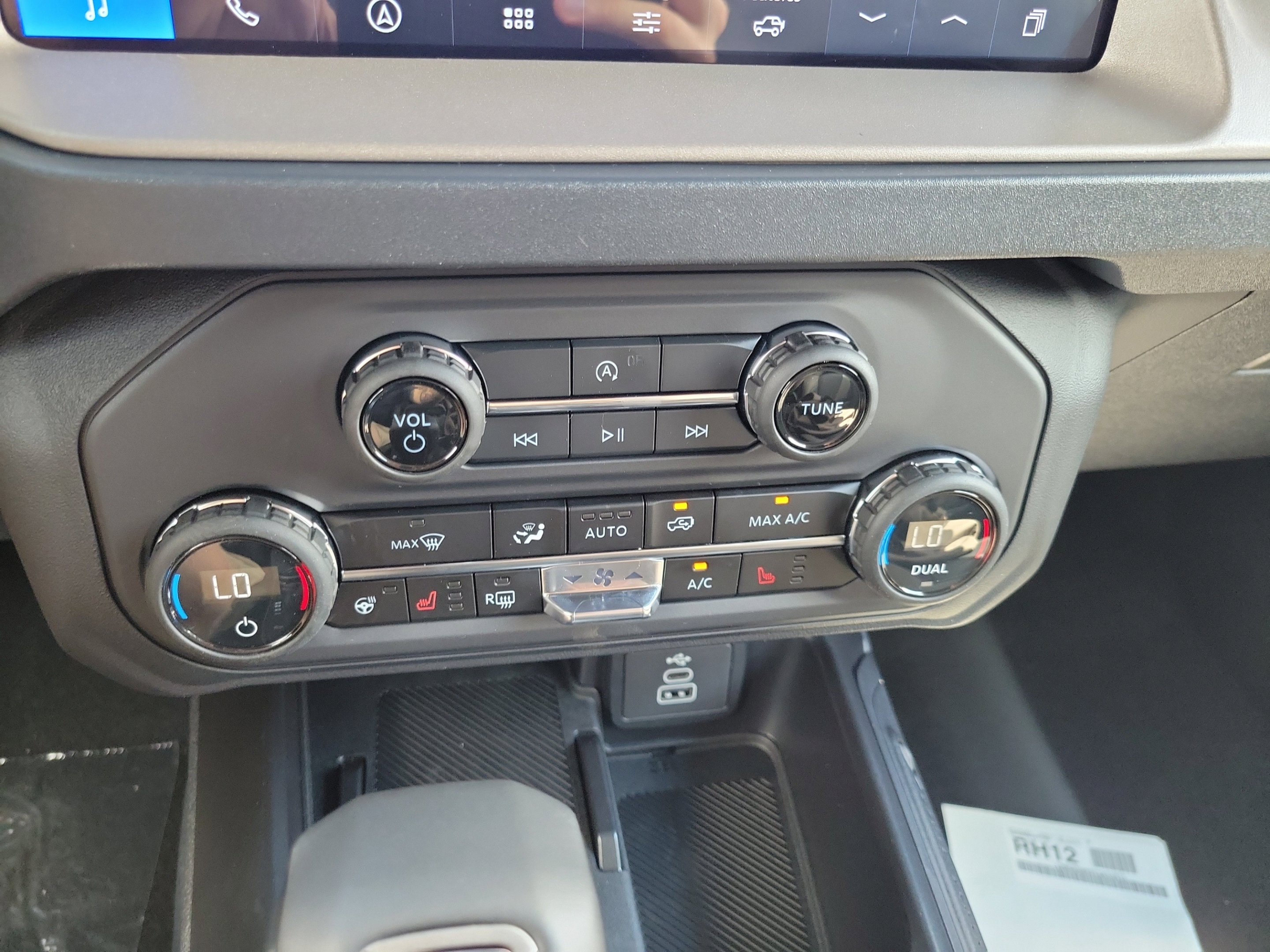 New 2026 Ford Bronco Outer Banks AWD/4WD image 27