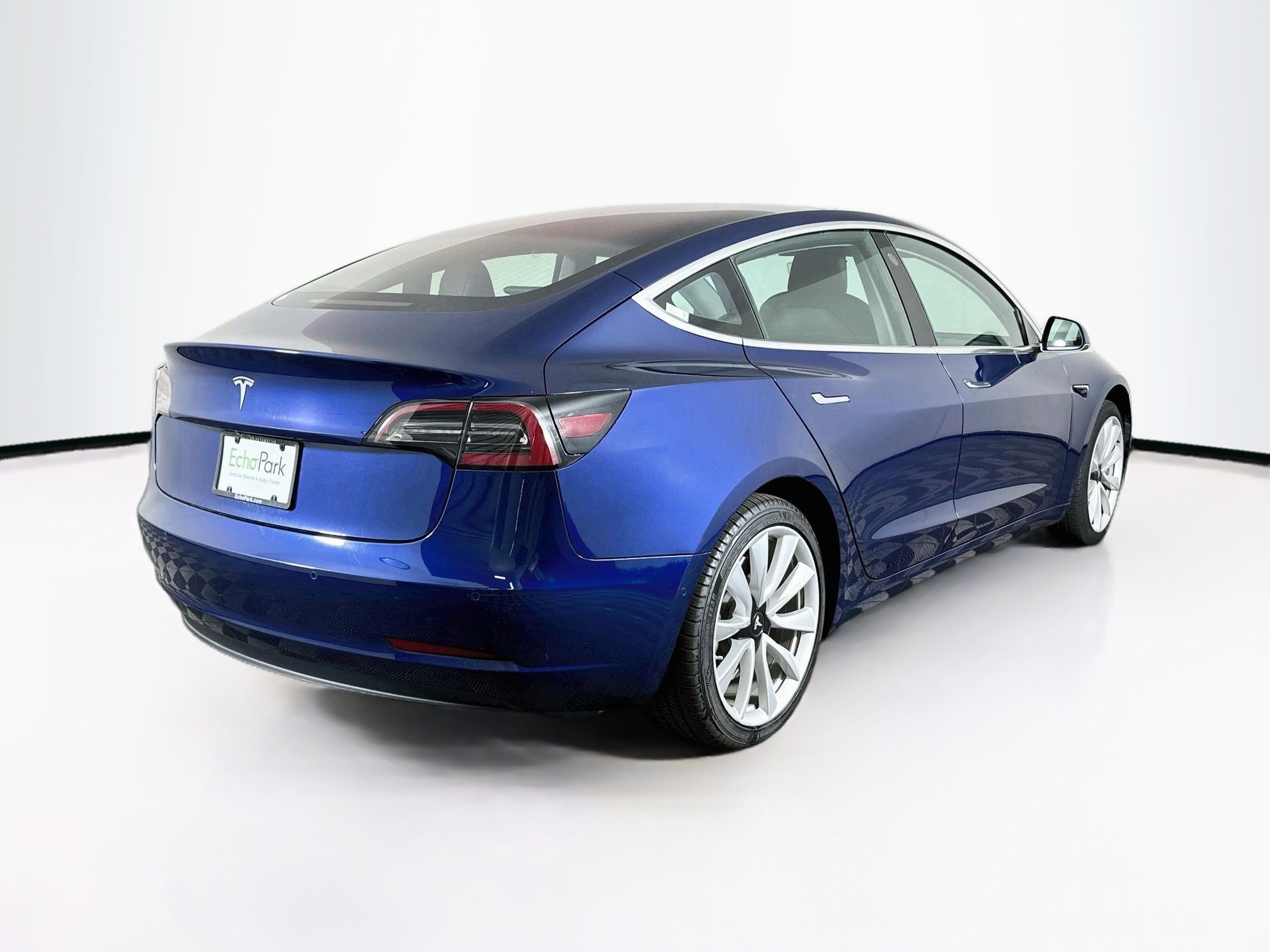 Used 2018 Tesla Model 3 Long Range RWD image 9