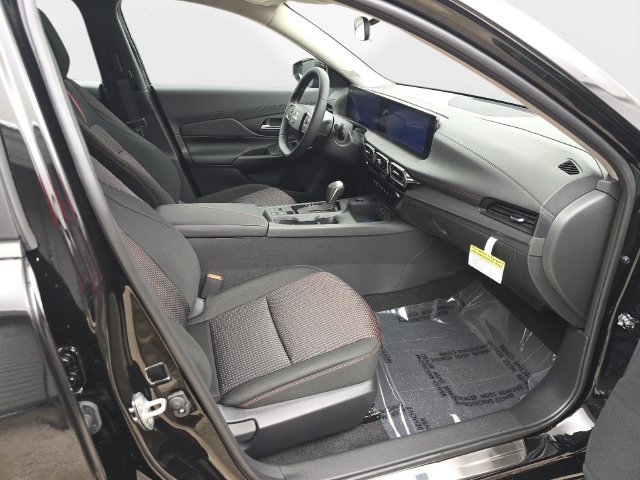 New 2027 Nissan Sentra SR w/ Floor Mat Package FWD image 39