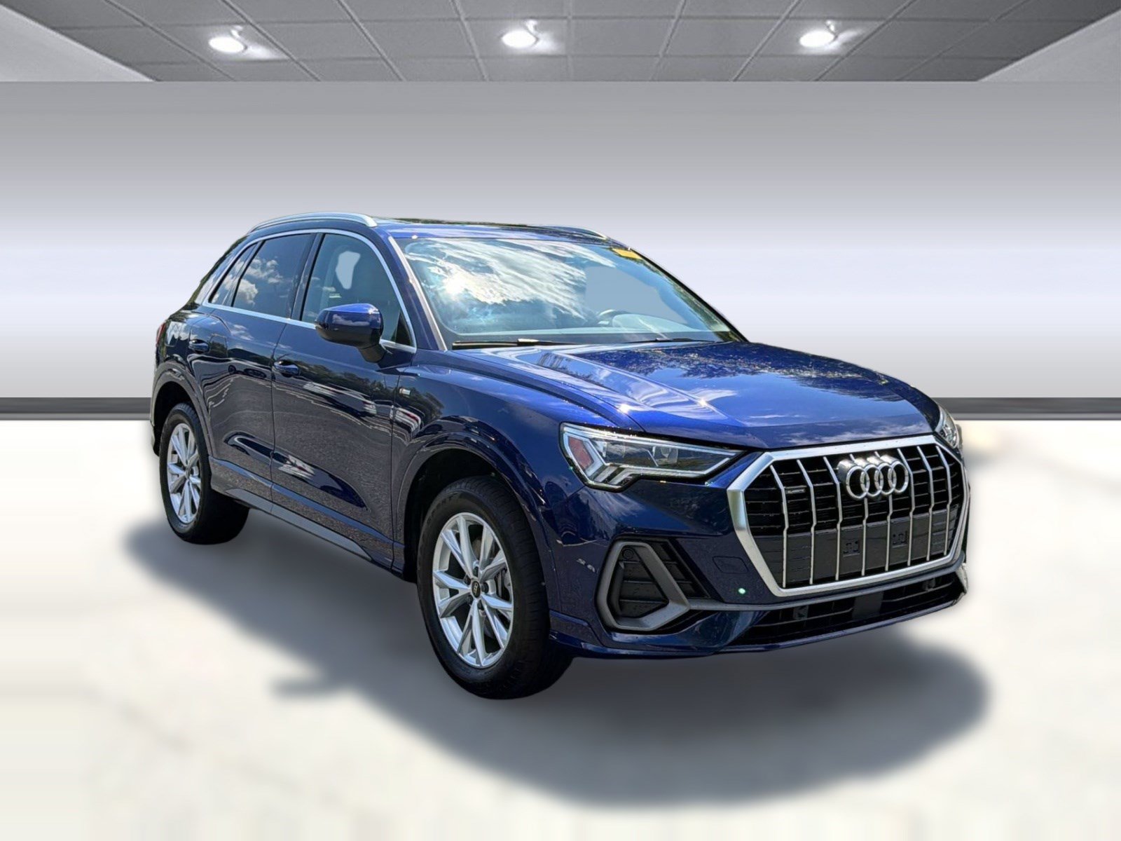 Used 2024 Audi Q3 2.0T Premium Plus AWD/4WD image 7