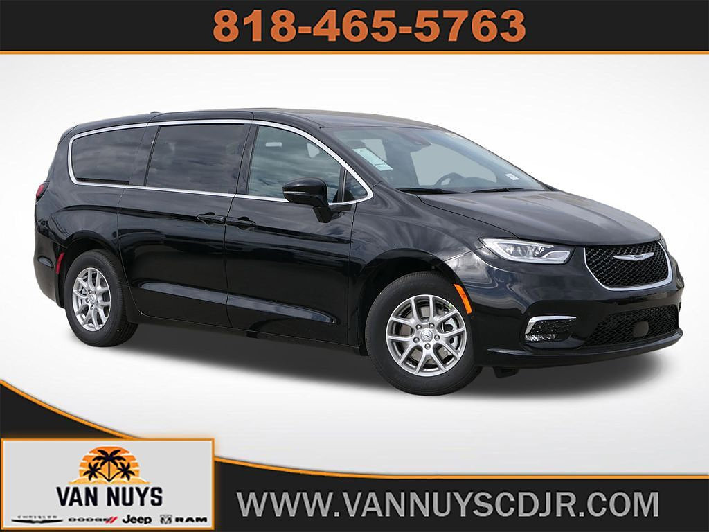 New 2026 Chrysler Pacifica Select FWD image 1