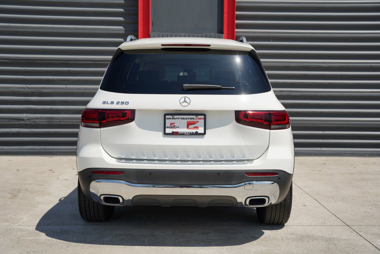 Used 2021 Mercedes-Benz GLB 250 w/ Premium Package image 8