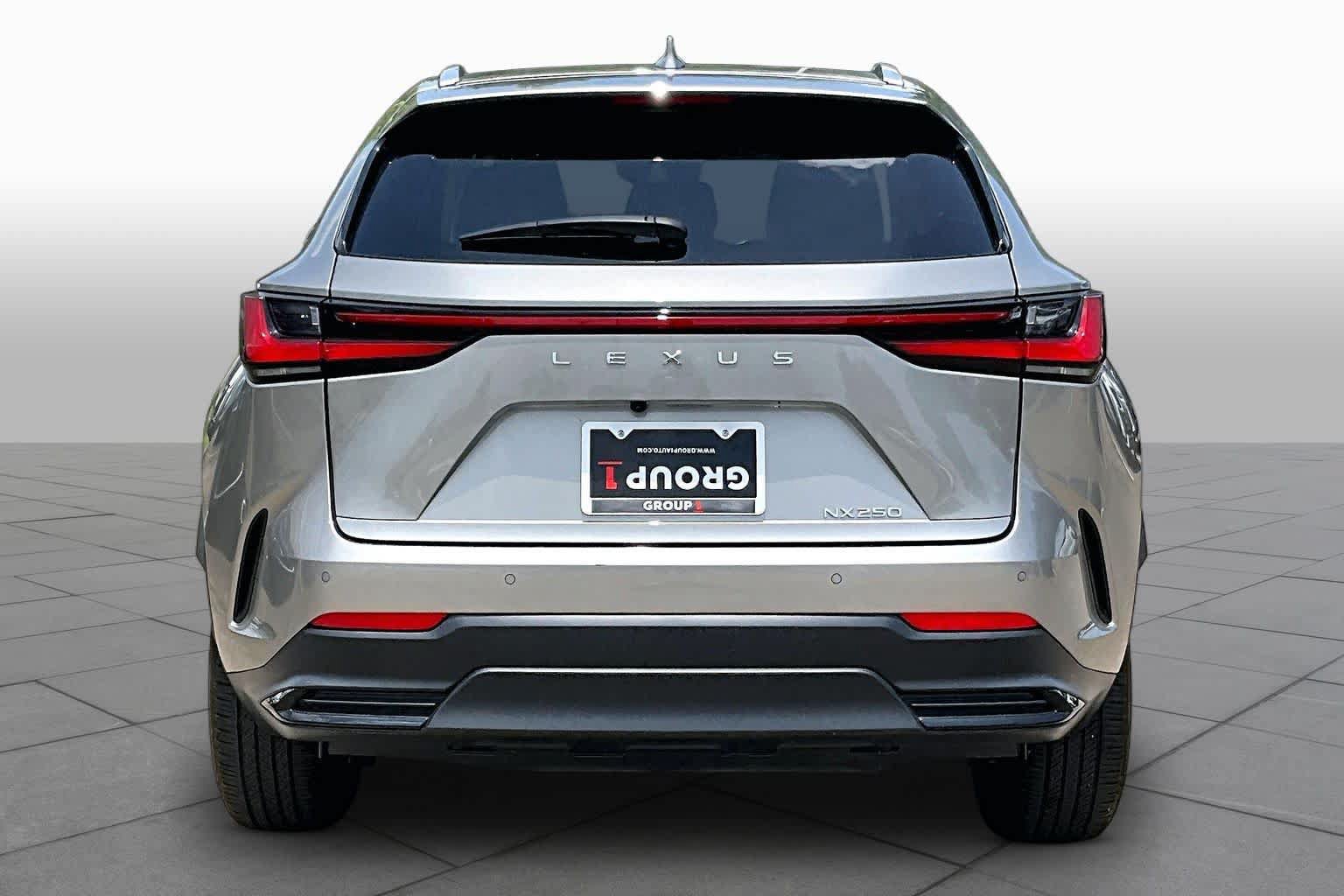 Used 2025 Lexus NX 250 FWD w/ Accessory Package (Z1) image 5