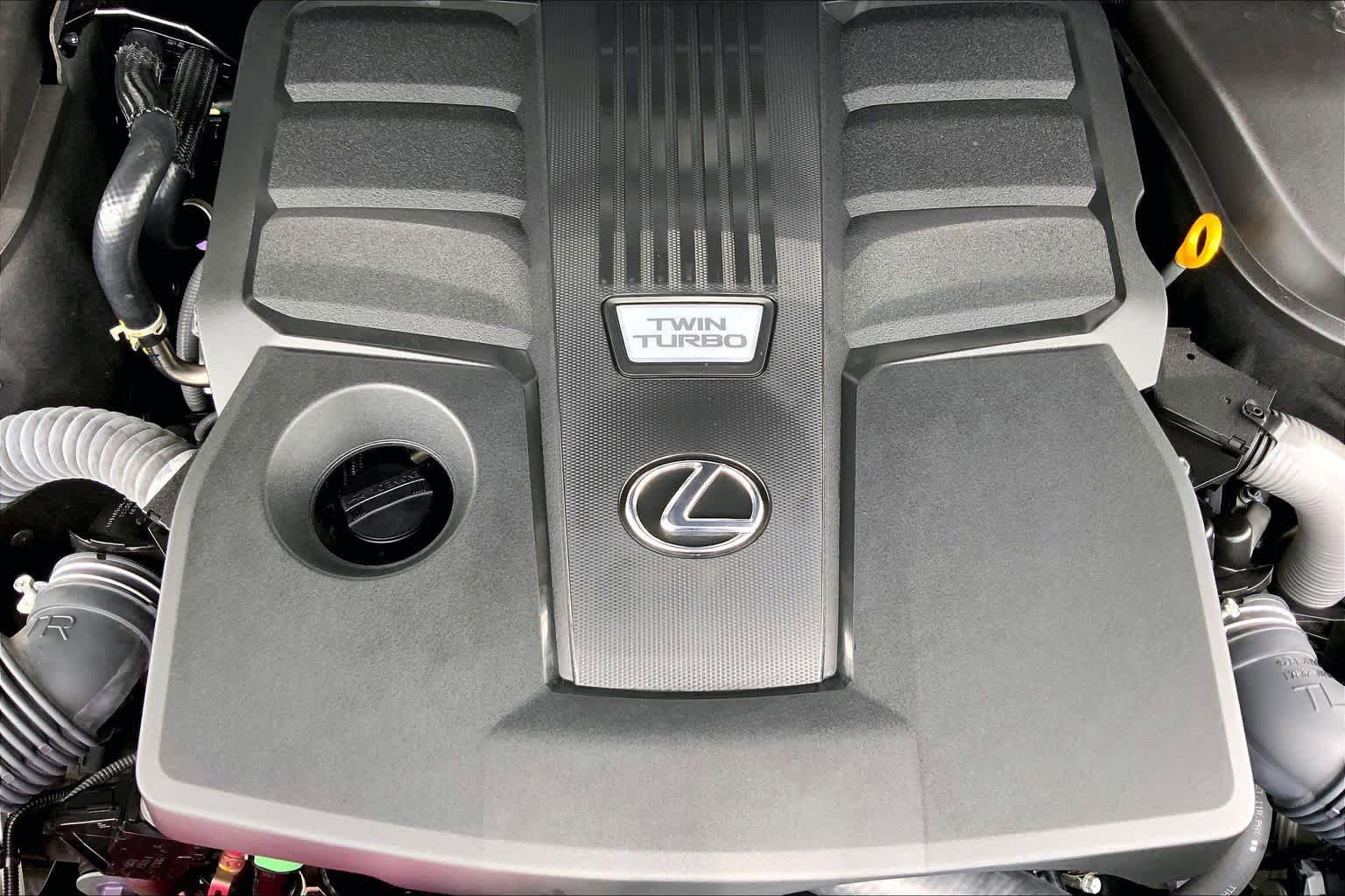 Used 2024 Lexus GX 550 w/ Accessory Package (Z1) AWD/4WD image 32