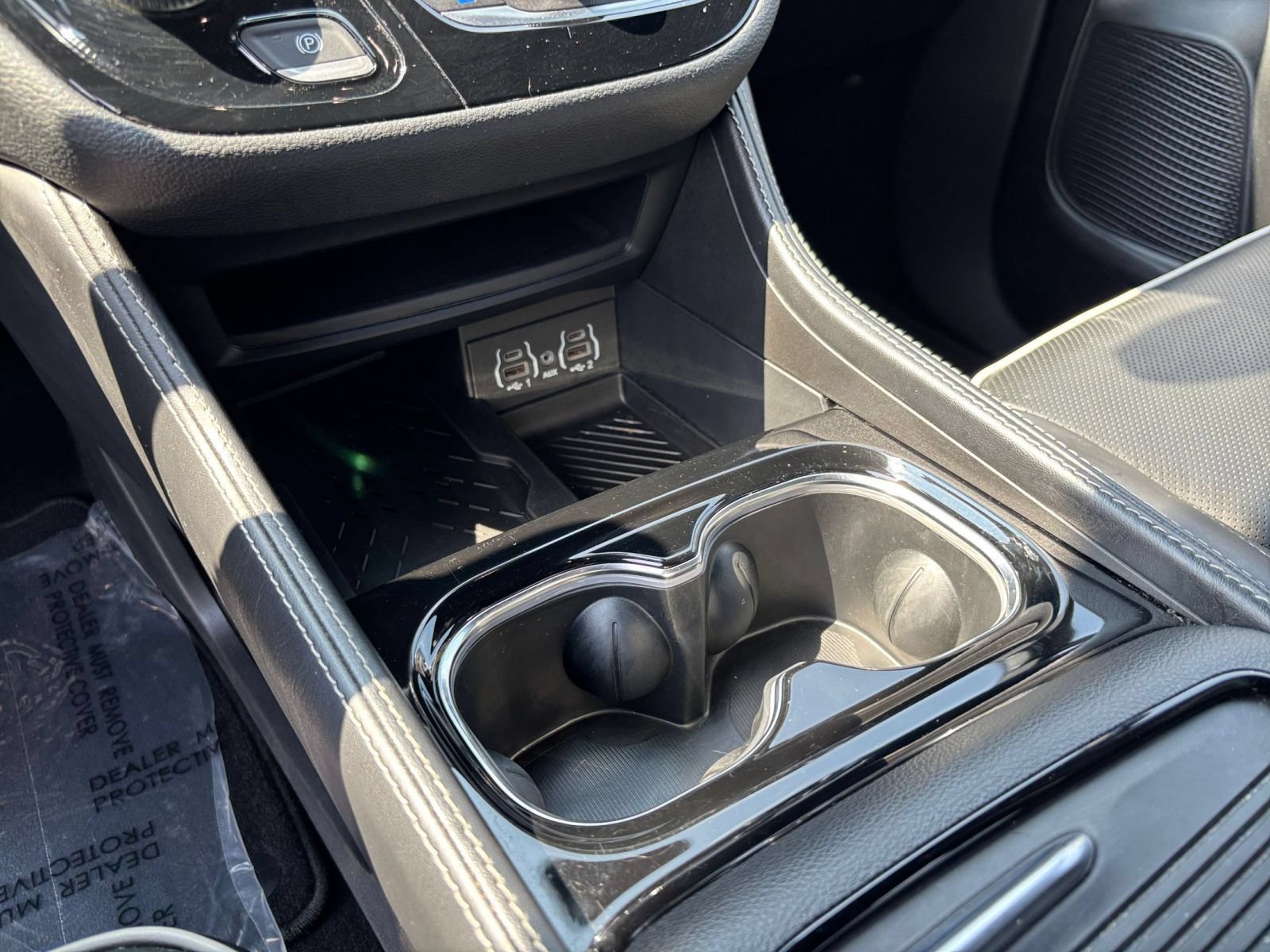 Used 2025 Chrysler Pacifica Limited FWD image 44