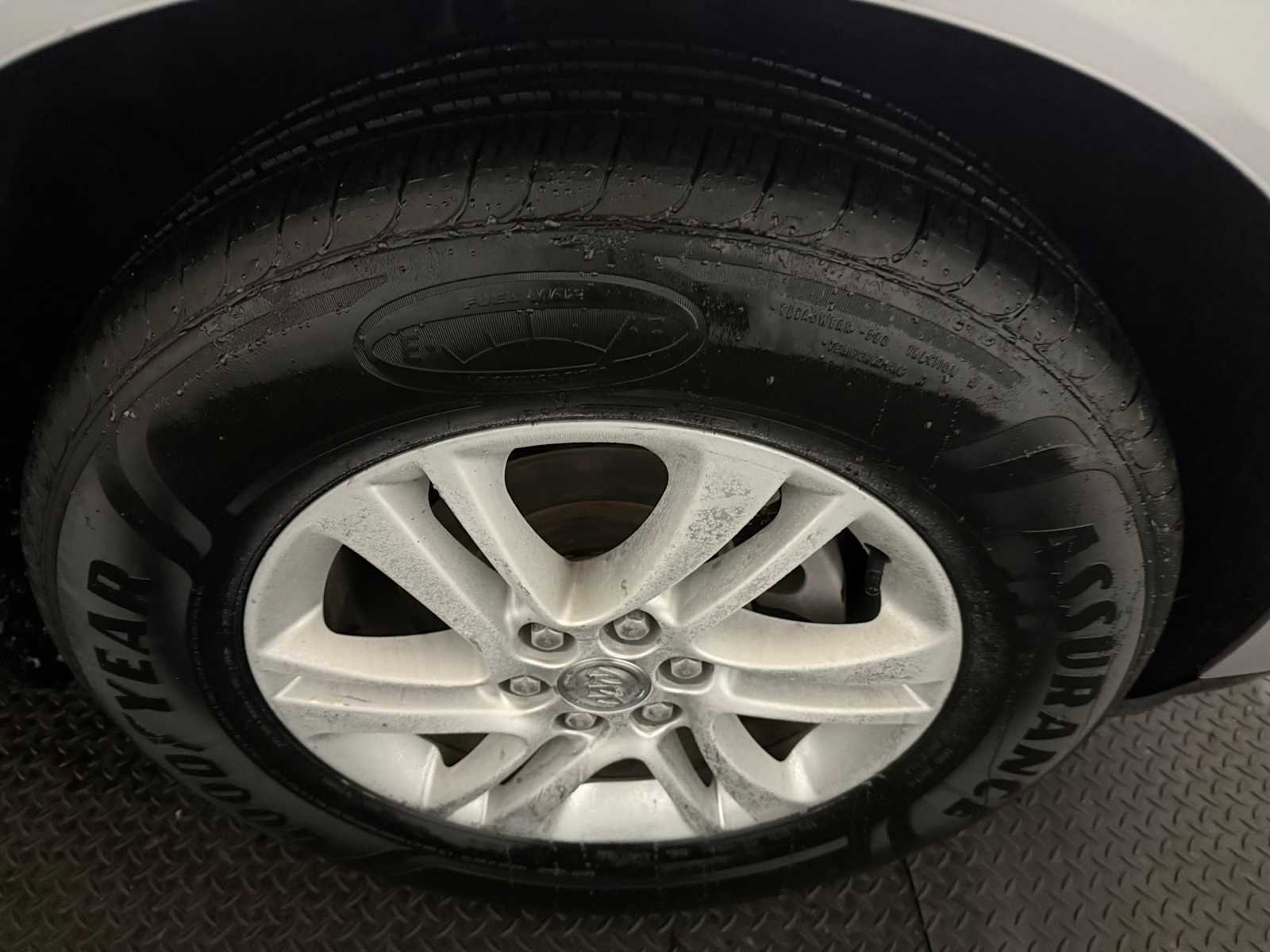 Used 2020 Buick Enclave Essence w/ Sound and Sites Package image 12