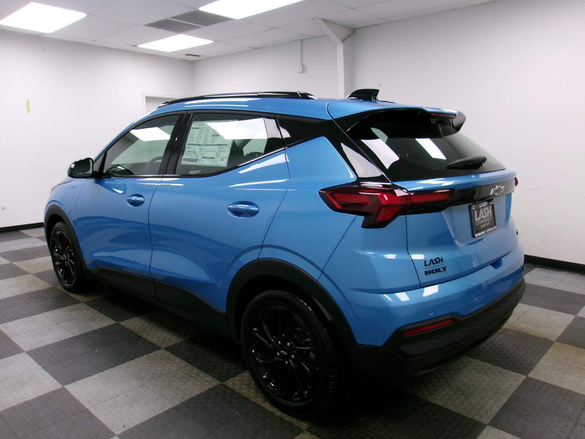 New 2027 Chevrolet Bolt RS w/ Technology Package FWD image 2