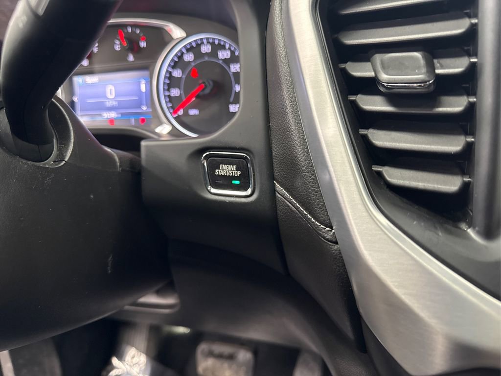 Used 2021 GMC Acadia SLE w/ Driver Convenience Package image 33